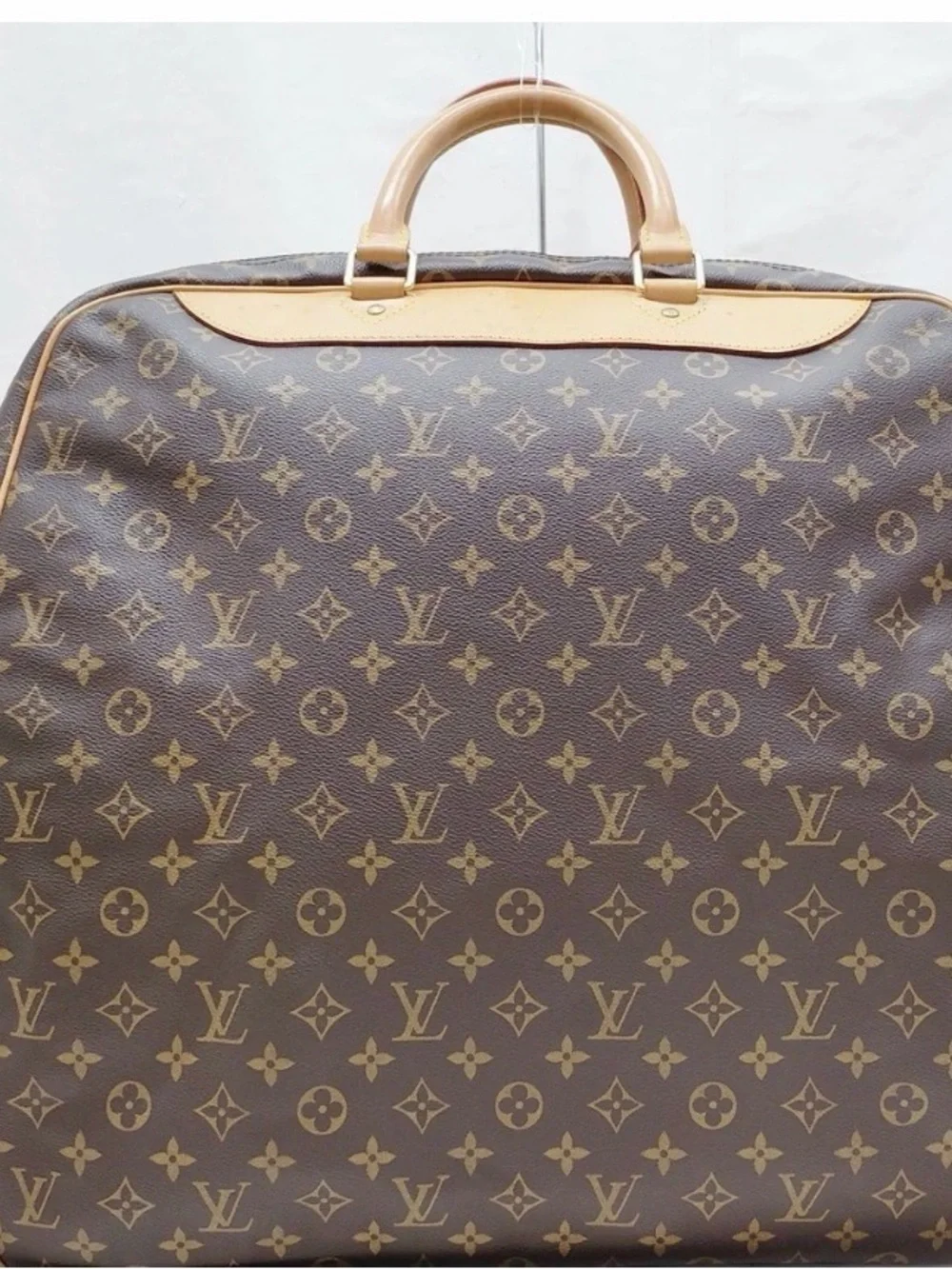 Louis Vuitton Monogram Canvas Travel or gym bag in Brown with Tan Trim